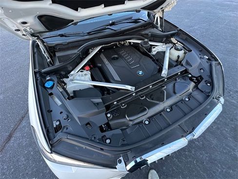 Used 2020 BMW X5 xDrive40i w/ Convenience Package image 32
