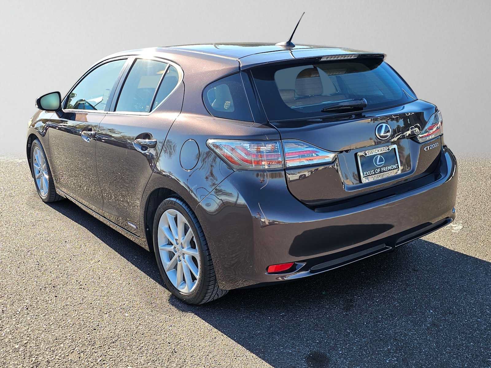 Used 2012 Lexus CT 200h Premium w/ Premium Audio Pkg FWD image 5