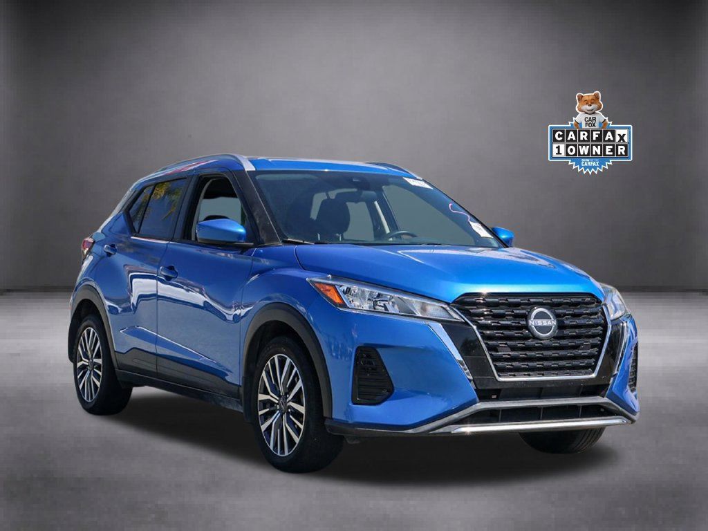 Used 2024 Nissan Kicks SV FWD image 2