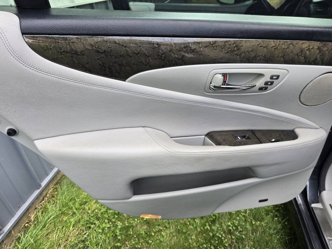 Used 2008 Lexus LS 460 L RWD image 21