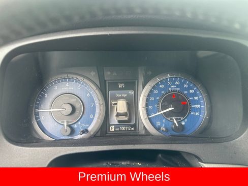 Used 2015 Toyota Sienna XLE FWD image 10