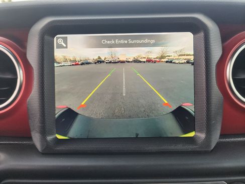 Used 2023 Jeep Gladiator Rubicon w/ LED Lighting Group image 33