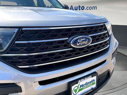 Used 2021 Ford Explorer XLT AWD/4WD image 36