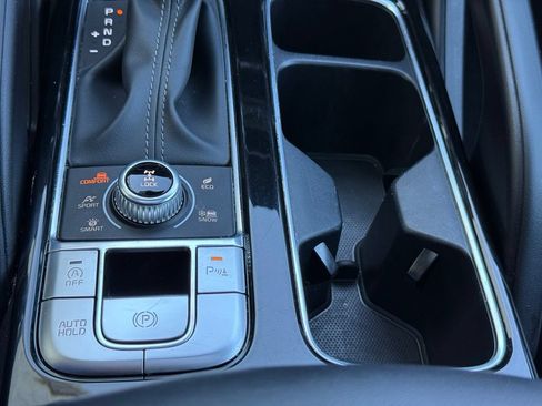 Used 2025 Kia Telluride S AWD/4WD image 22