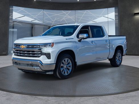 Used 2023 Chevrolet Silverado 1500 LTZ image 2