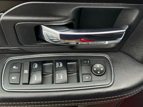 Used 2017 RAM 1500 Rebel AWD/4WD image 15