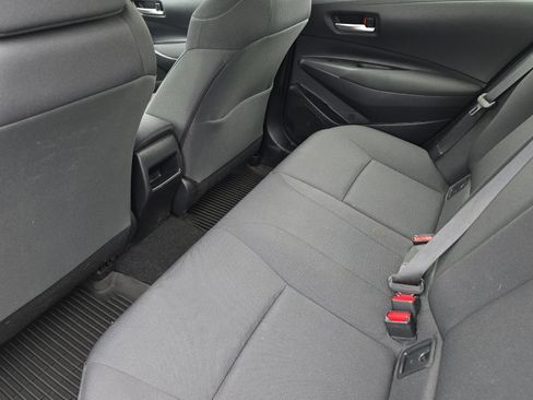 Used 2021 Toyota Corolla LE FWD image 9