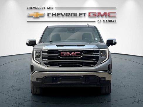Used 2025 GMC Sierra 1500 SLT AWD/4WD image 8