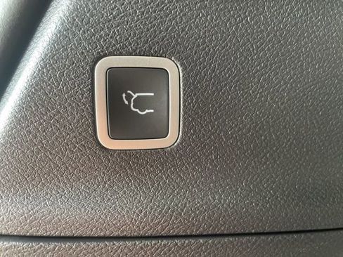 New 2026 Chrysler Pacifica Select image 47