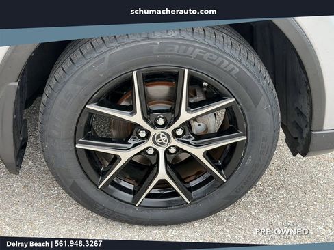 Used 2018 Toyota RAV4 SE w/ Power Extra Value Package AWD/4WD image 15