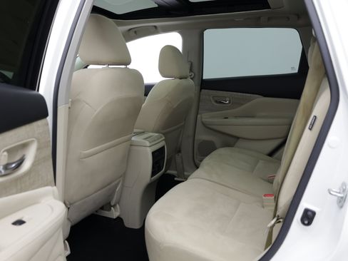 Used 2019 Nissan Murano SV w/ Premium Package FWD image 28