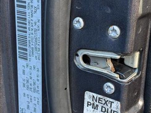 Used 2017 RAM 1500 Classic SLT image 23