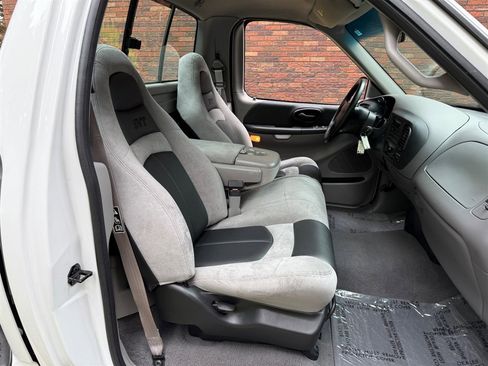 Used 1999 Ford F150 Lightning image 75