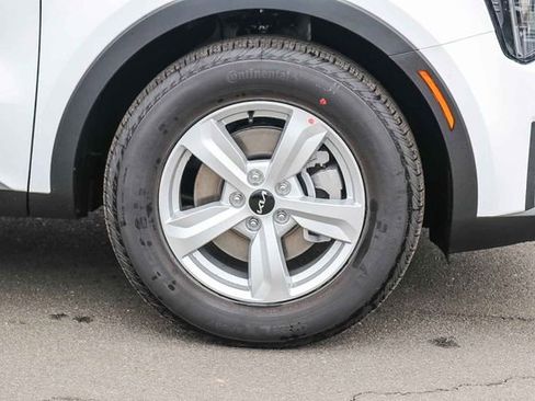 New 2026 Kia Sorento LX image 12