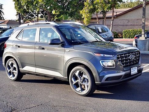 New 2026 Hyundai Venue SEL image 6