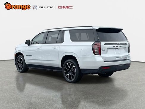 Used 2023 Chevrolet Suburban RST w/ Luxury Package RWD image 5