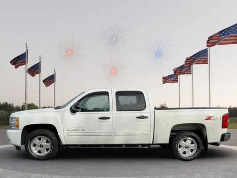 Used 2010 Chevrolet Silverado 1500 LT w/ Power Pack Plus image 4