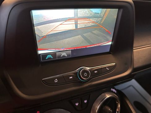 Used 2017 Chevrolet Camaro LT RWD image 14
