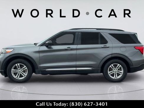 Used 2021 Ford Explorer XLT RWD image 12