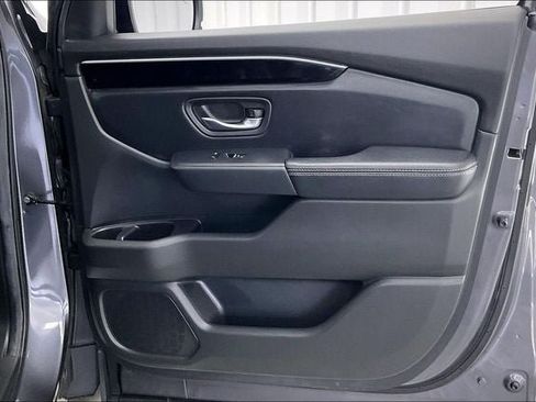 Used 2025 Honda Pilot EX-L image 21