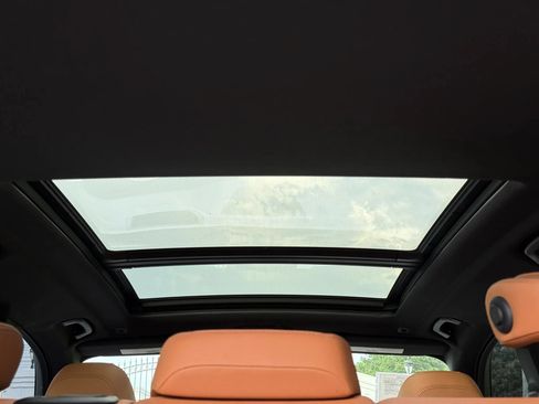 Used 2021 BMW X5 sDrive40i w/ M Sport Package RWD image 15