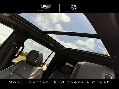 Certified 2024 Cadillac Escalade ESV Premium Luxury w/ Performance Package AWD/4WD image 25