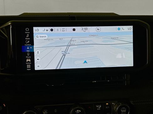 Used 2024 Jeep Wrangler Sahara w/ Technology Group image 21