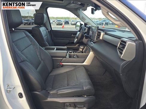 Used 2023 Toyota Tundra Limited w/ Power Package image 9