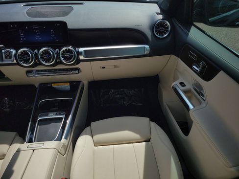 Certified 2026 Mercedes-Benz GLB 250 image 18