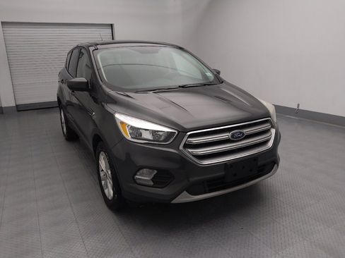 Used 2017 Ford Escape SE image 14