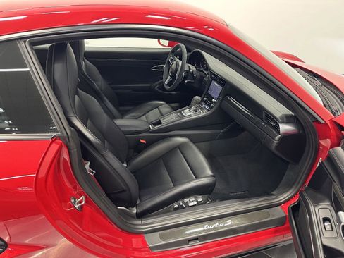 Used 2019 Porsche 911 Turbo S AWD/4WD image 32