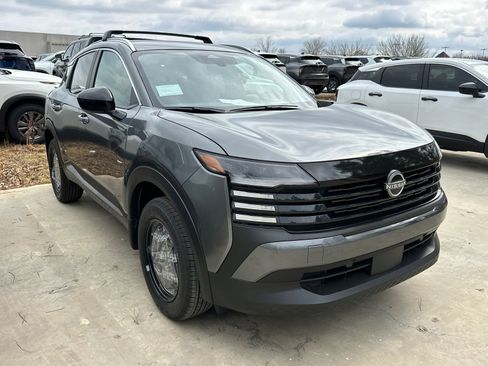 New 2026 Nissan Kicks SV w/ Cold Weather Package image 3