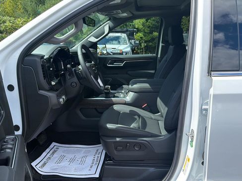 New 2026 GMC Sierra 1500 SLT w/ SLT Premium Package AWD/4WD image 9