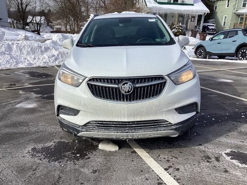Used 2019 Buick Encore Preferred image 2