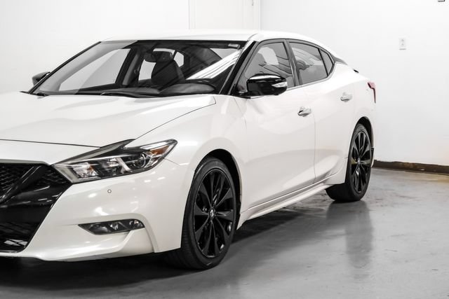 Used 2018 Nissan Maxima SR w/ Midnight Edition FWD image 8