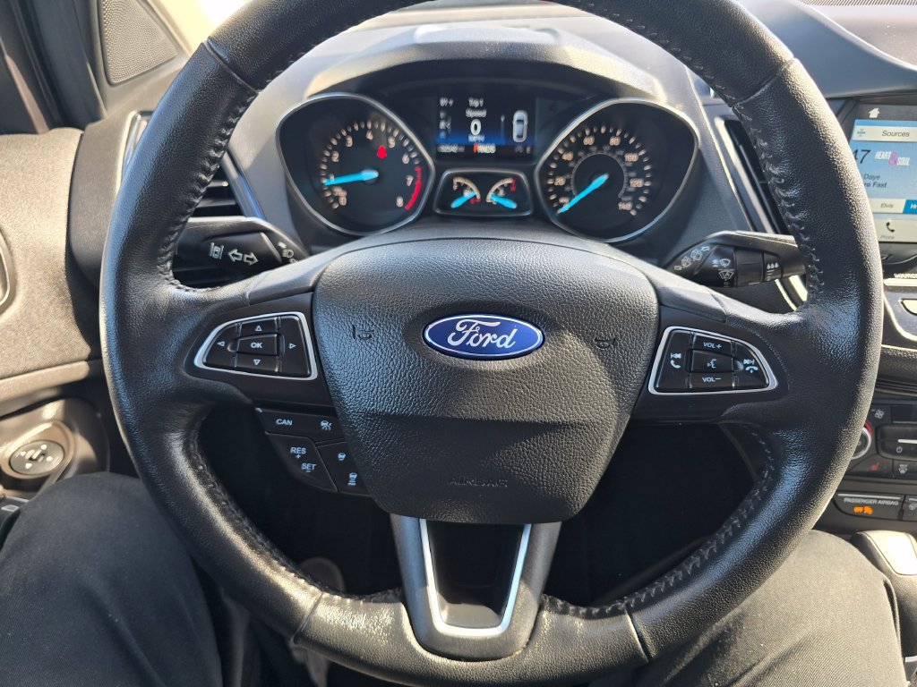 Certified 2019 Ford Escape Titanium AWD/4WD image 24