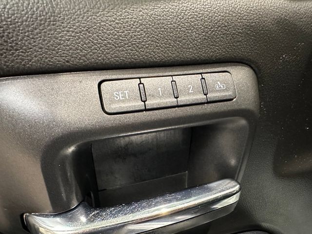 Used 2017 Chevrolet Silverado 1500 High Country AWD/4WD image 8