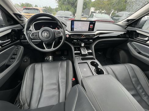 Used 2025 Acura MDX SH-AWD w/ Technology Package image 2