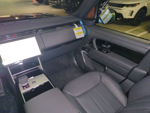 New 2026 Land Rover Range Rover Long Wheelbase SE AWD/4WD image 27