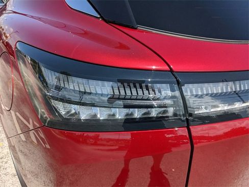 New 2025 Nissan Murano SL image 14