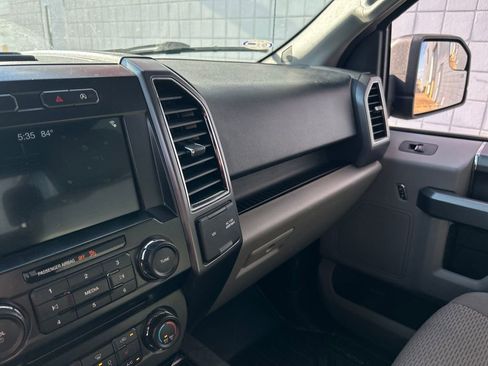 Used 2017 Ford F150 XLT w/ Equipment Group 302A Luxury AWD/4WD image 18