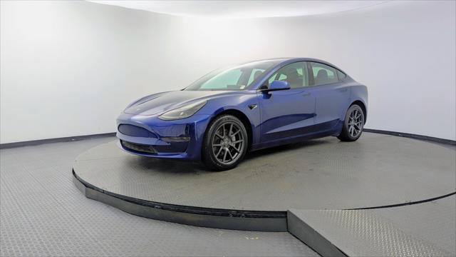 Used 2022 Tesla Model 3 RWD image 2