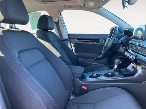 Used 2022 Honda Civic EX image 17