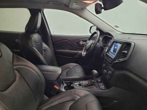 Used 2021 Jeep Cherokee Latitude Lux w/ Comfort/Convenience Group image 21