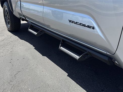 New 2025 Toyota Tacoma TRD Off-Road image 8