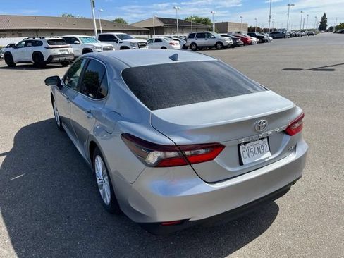 Used 2024 Toyota Camry LE FWD image 5