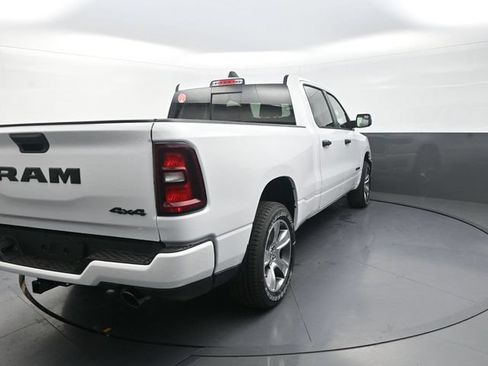 New 2026 RAM 1500 Express AWD/4WD image 9
