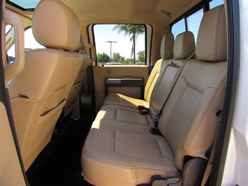 Used 2015 Ford F250 Lariat w/ Lariat Ultimate Package AWD/4WD image 26