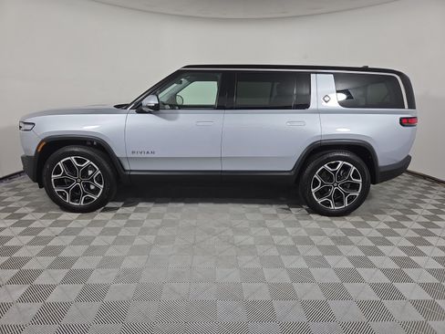 Used 2025 Rivian R1S Adventure AWD/4WD image 2