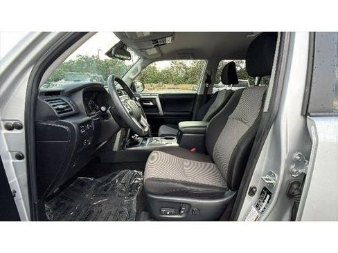 Certified 2024 Toyota 4Runner SR5 AWD/4WD image 16